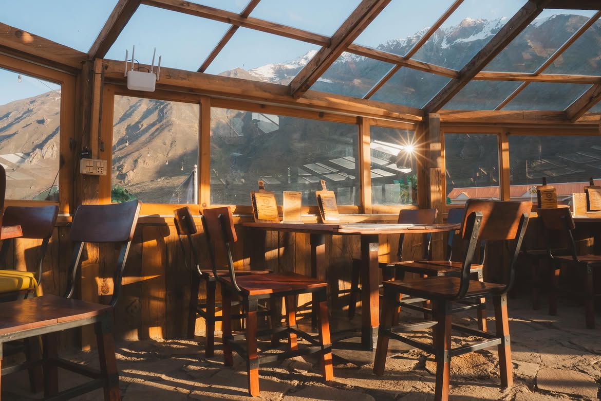 Glass-Roof Mountain Vista